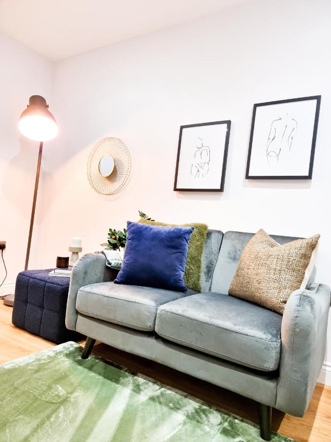 Gorgeous Newly Renovated 2 Double Bed Flat Apartment Swansea Exterior photo